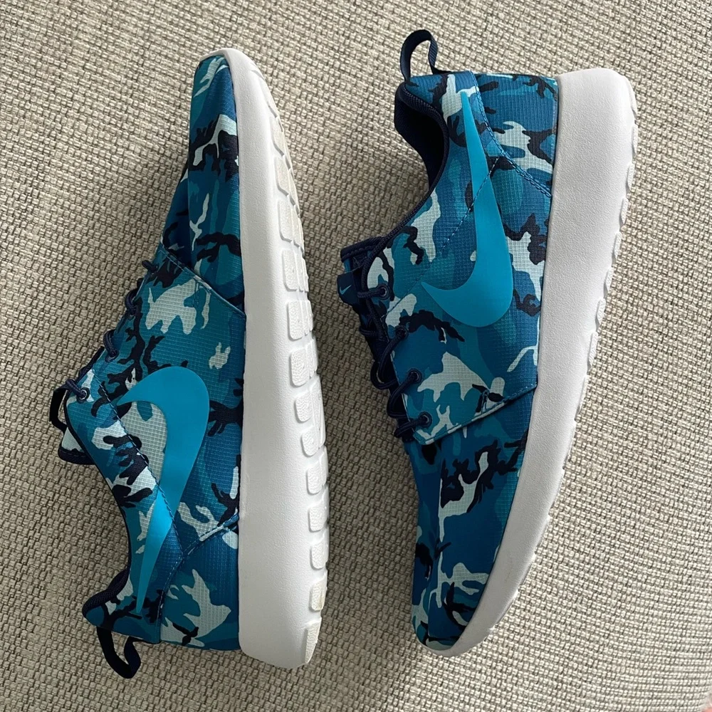 Nike Rosherun Print Dark Electric Blue